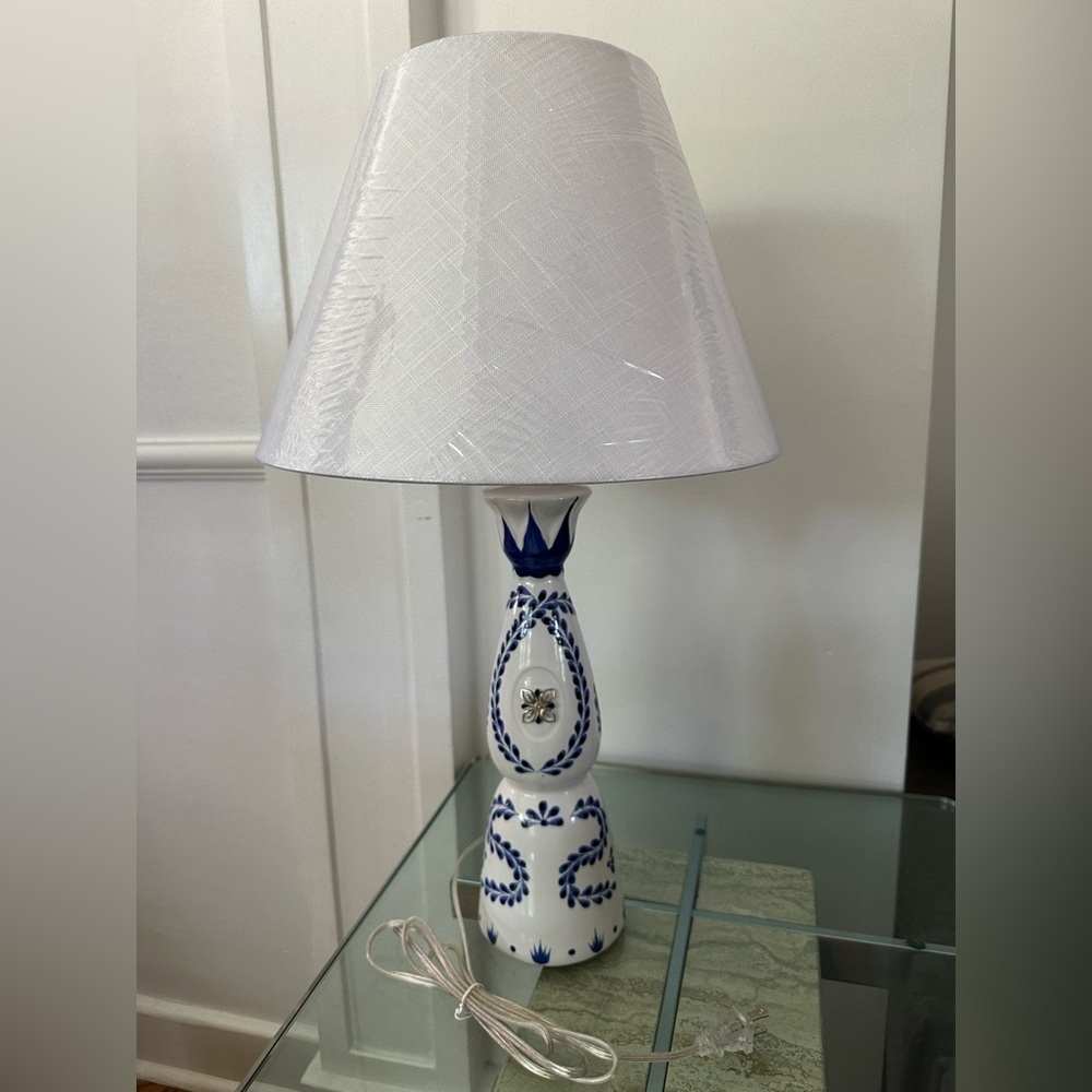 Clase Azul Lamp